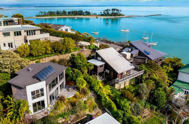 1E Fifeshire Crescent, Stepneyville, Nelson - Carousel 2