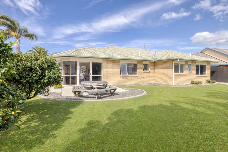 16 Sandhurst Drive, Papamoa Beach, Papamoa - Carousel 7