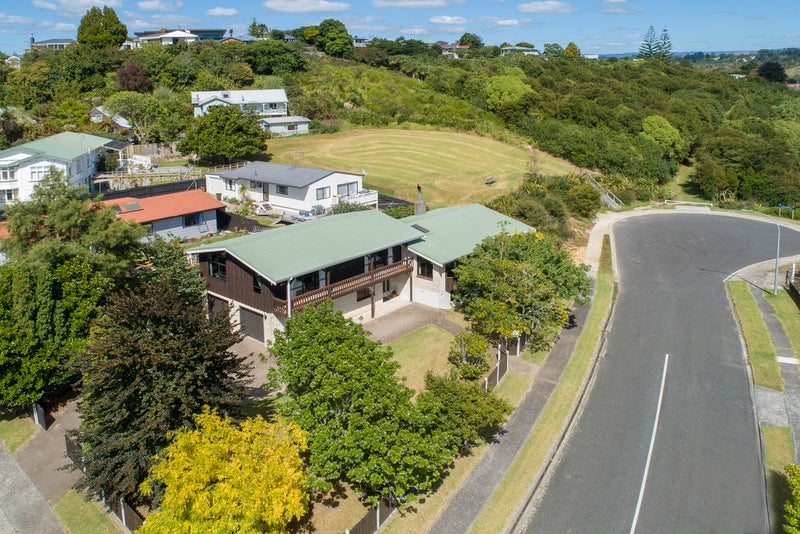 74 Laurence Street North, Gate Pa, Tauranga - Carousel 1
