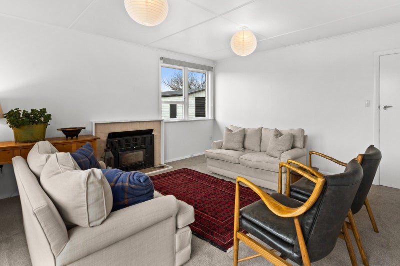 16 Peterhead Avenue, Flaxmere, Hastings - Carousel 2