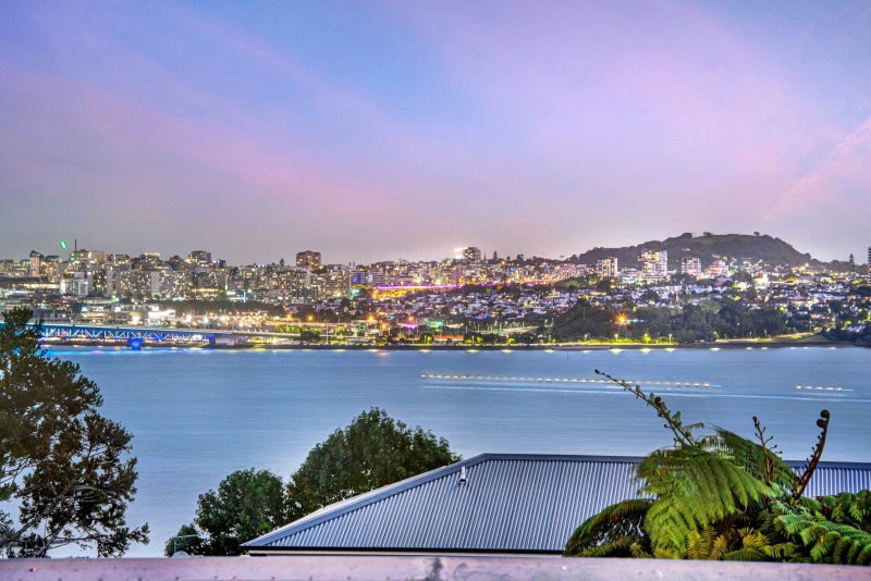 42 Rawene Road, Birkenhead, Auckland - Carousel 1