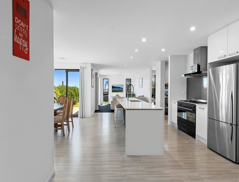 4 Quail Court, Pyes Pa, Tauranga - Carousel 2