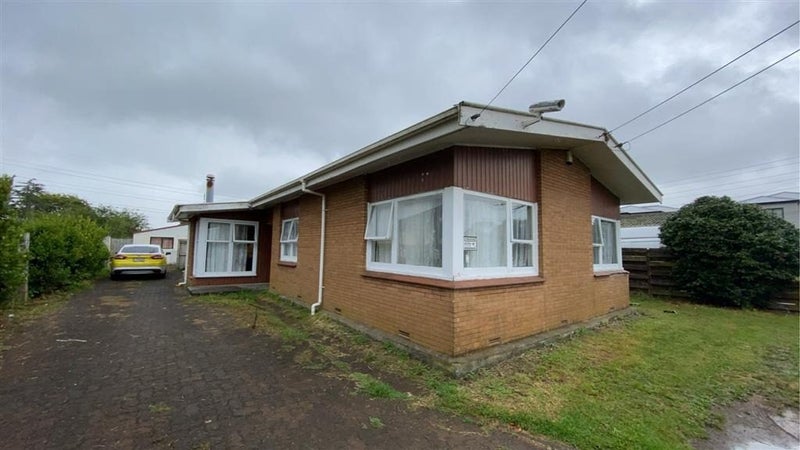 269 Porchester Road, Takanini, Auckland - Carousel 1