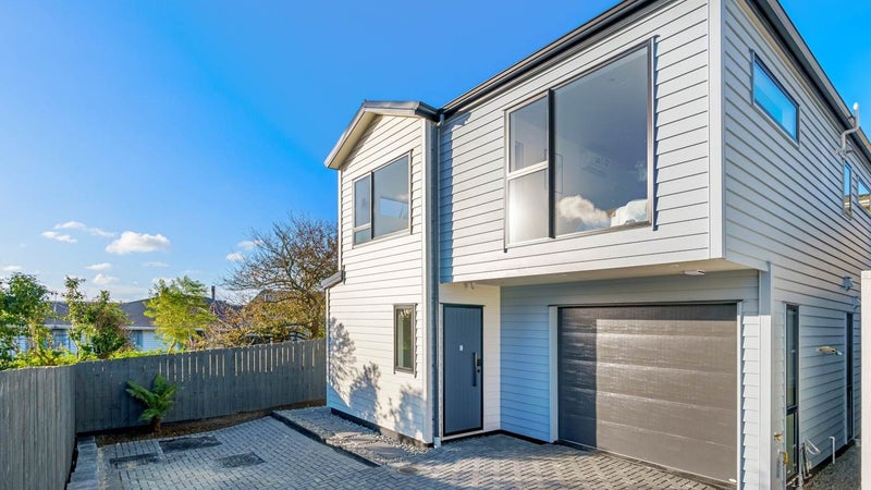 58B Widmore Drive, Massey, Auckland - Carousel 1