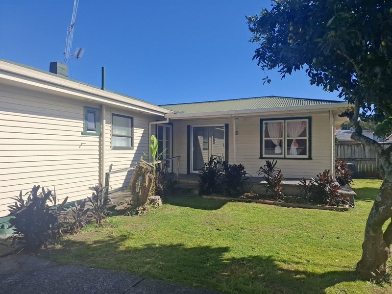 4 Greensboro Street, Hamilton East, Hamilton - Carousel 1