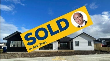 2 Lees Street, Wainui, Wainui - Carousel 1