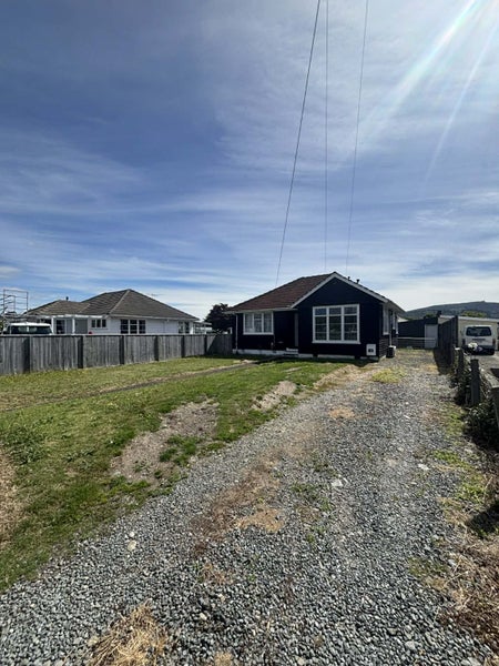 14 McCurdy Street, Elderslea, Upper Hutt - Carousel 2