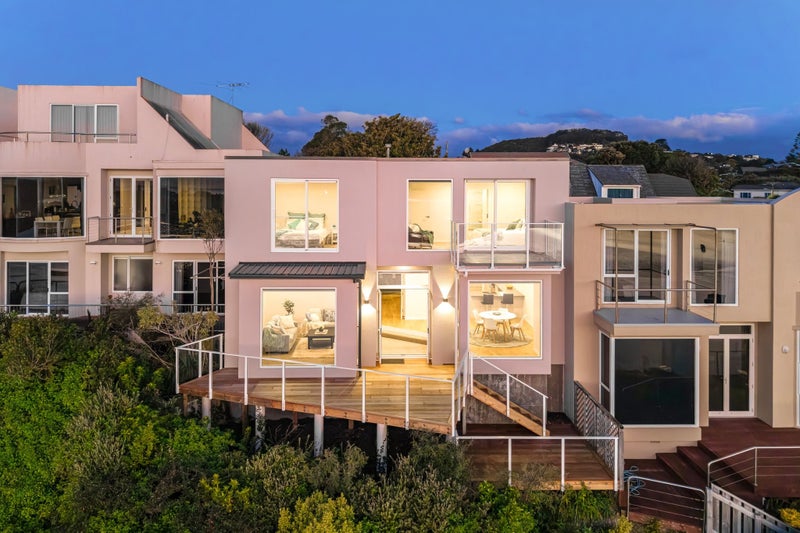 3/65 PAREMATA RD, PAREMATA, PORIRUA - Carousel 2