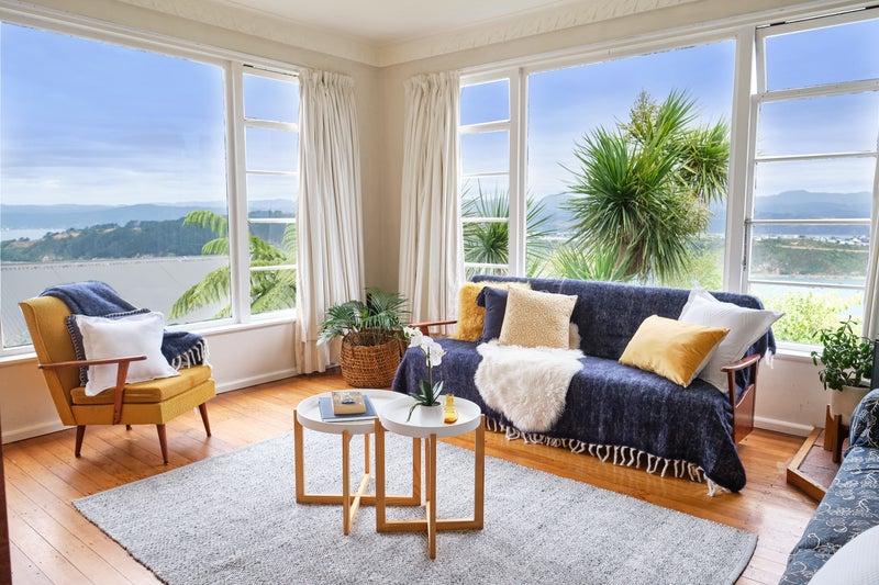 6 Ariki Road, Hataitai, Wellington - Carousel 2