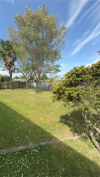 1406 Woodstock Avenue, Mayfair, Hastings - Carousel 4