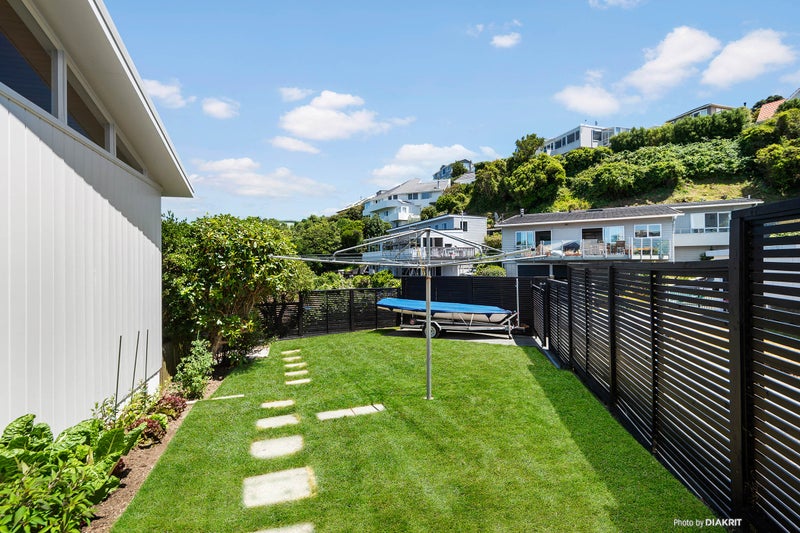 16 Rama Crescent, Khandallah, Wellington - Carousel 2