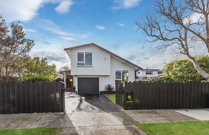 9 Pinny Avenue, Epuni, Lower Hutt - Carousel 1