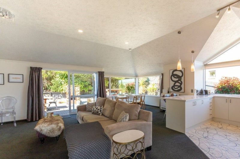 138A Doon Street, Waverley, Dunedin - Carousel 2