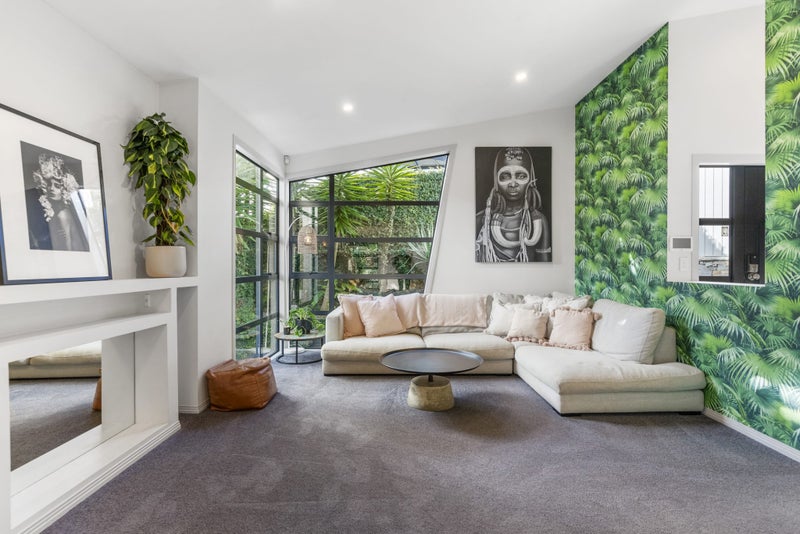 18 Admirals Court Drive, Greenhithe, Auckland - Carousel 2