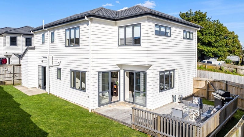 17C Earlsworth Road, Mangere East, Auckland - Carousel 1