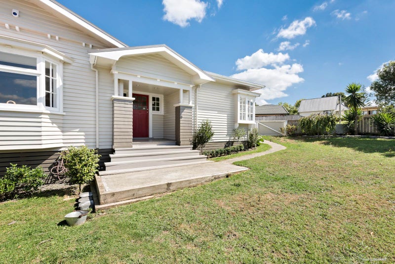 94 Alfriston Road, Manurewa, Auckland - Carousel 1