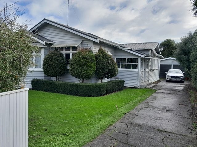 36 Miro Street, Takaro, Palmerston North - Carousel 1