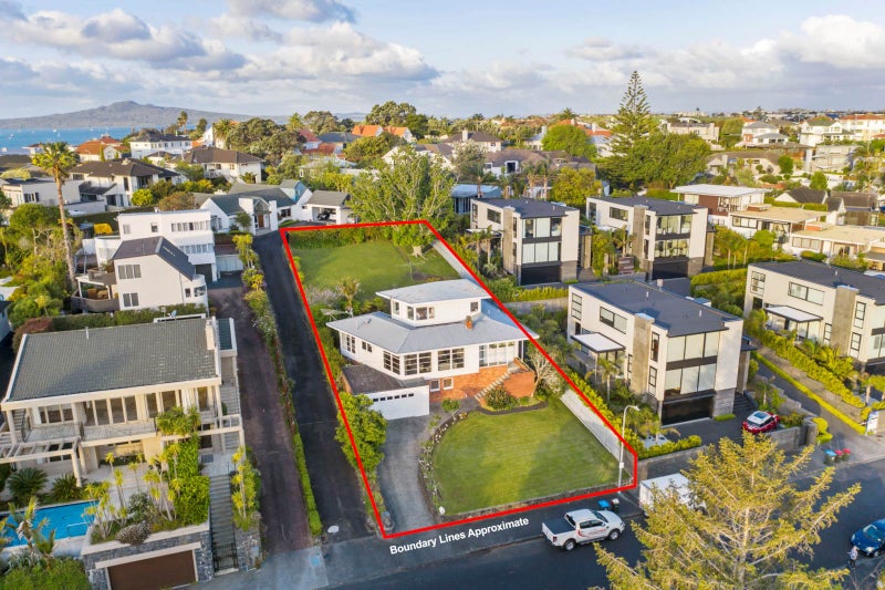 122 Paritai Drive, Orakei, Auckland - Carousel 1