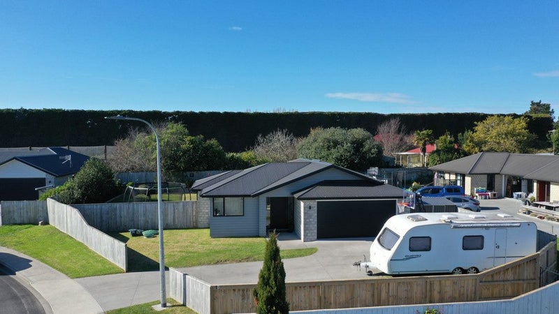 12 Penelope Place, Te Puke - Carousel 1