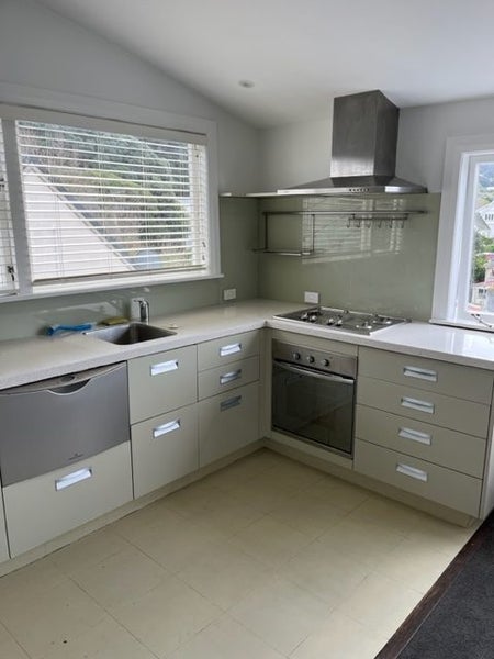 26 Henry Street, Kilbirnie, Wellington - Carousel 1