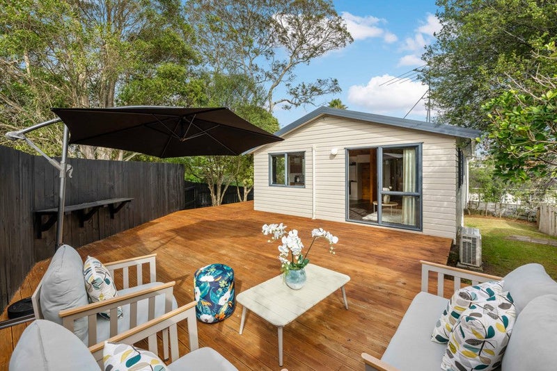 65A Redwood Drive, Massey, Auckland - Carousel 1