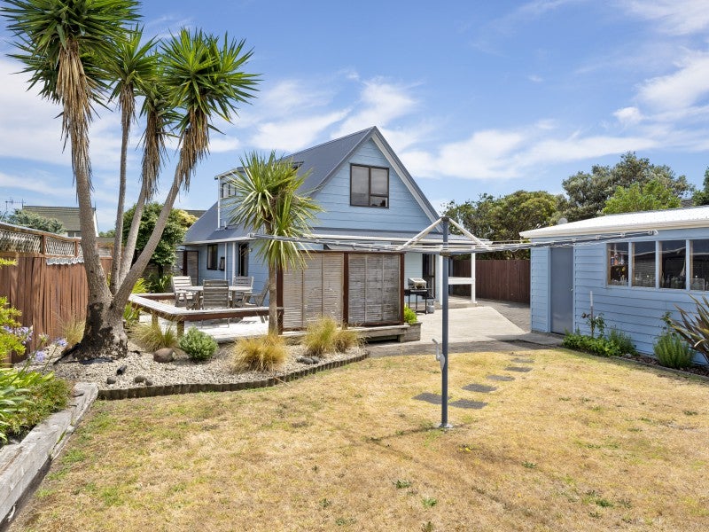 236 Manly Street, Paraparaumu Beach, Paraparaumu - Carousel 1