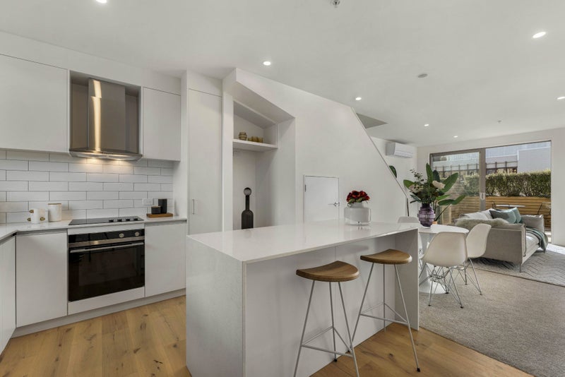 8/4 Norana Avenue, Remuera, Auckland - Carousel 1