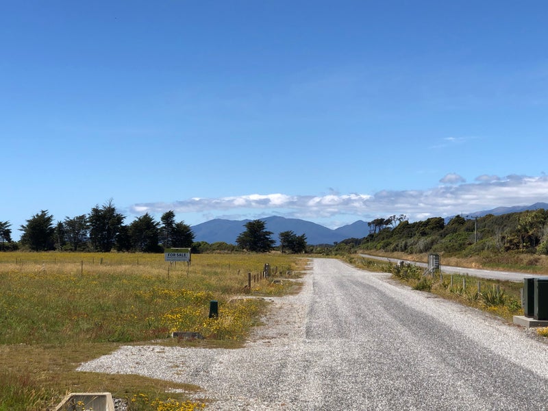 33 Fox Moth Drive, Haast - Carousel 1