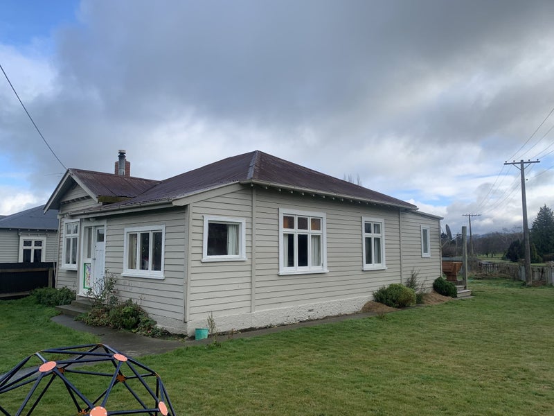3 Esk Street, Heriot, Tapanui - Carousel 2