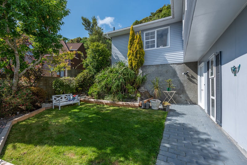 36 Lynmouth Avenue, Karori, Wellington - Carousel 2