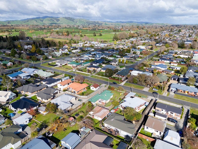 24 Hemans Street, Leamington, Cambridge - Carousel 24