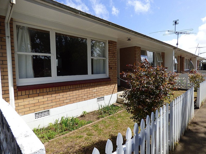 4/35 Wallace Road, Papatoetoe, Auckland - Carousel 1