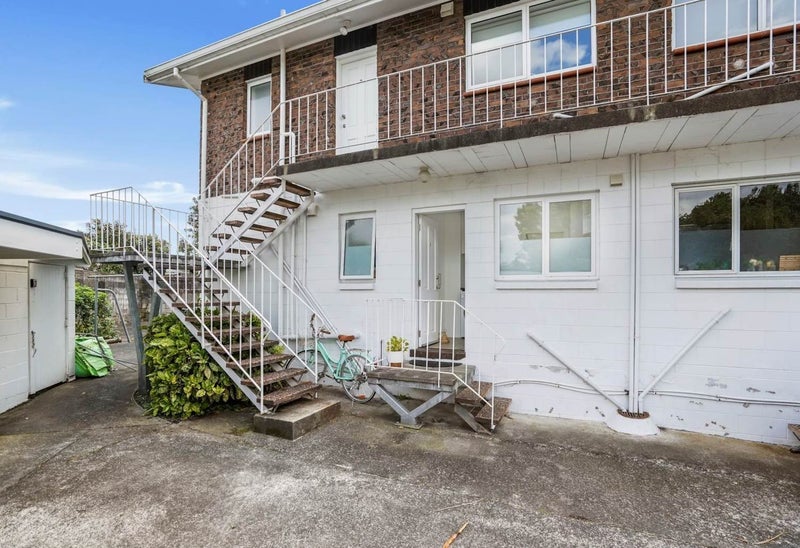 7/12 Telford Avenue, Balmoral, Auckland - Carousel 2