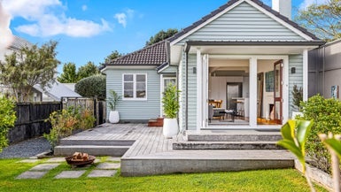 13 Tirotai Crescent, Westmere, Auckland - Carousel 1