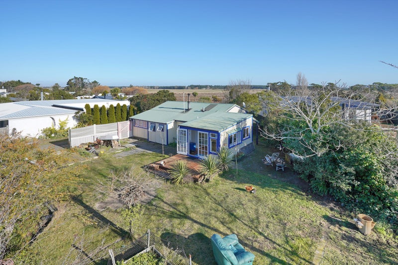 74B Dunns Avenue, The Pines Beach, The Pines Beach - Carousel 2