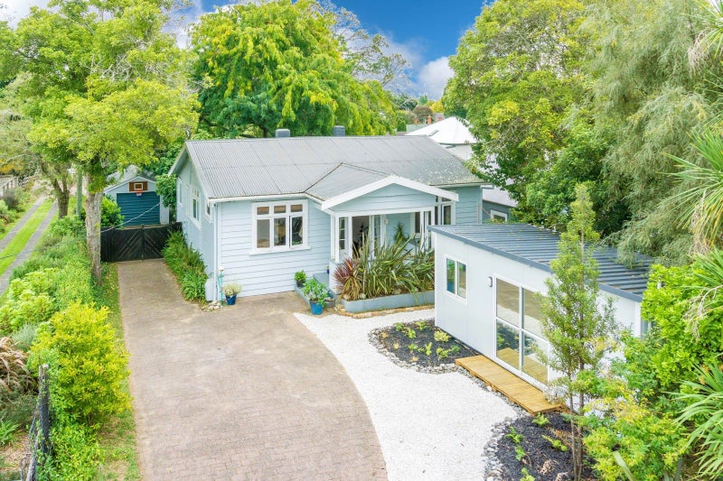 661 Grey Street, Hamilton East, Hamilton - Carousel 1
