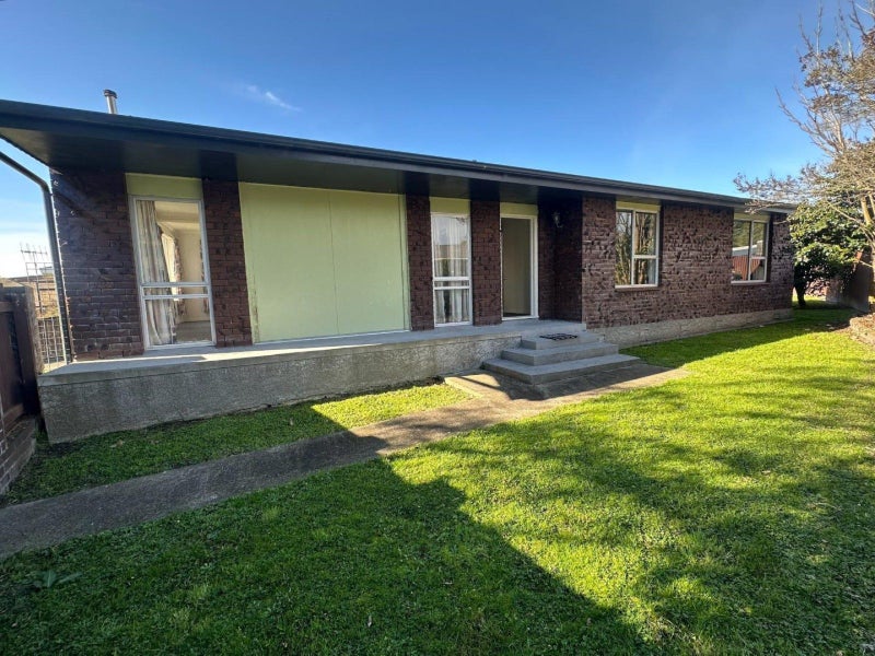 39 Robinson Crescent, Westbrook, Palmerston North - Carousel 12