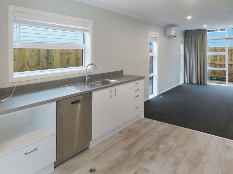 2B Delaney Drive, Stokes Valley, Lower Hutt - Carousel 2