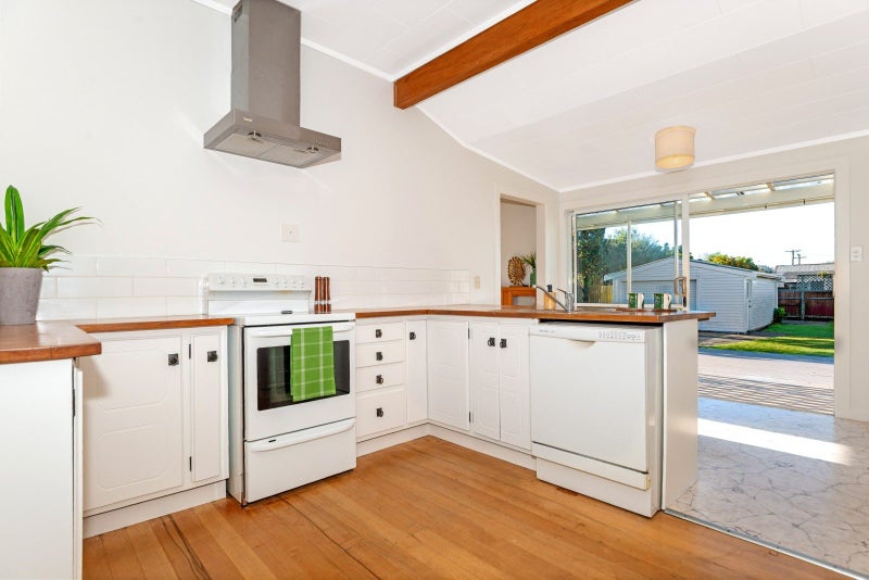 9 Poplar Street, Mangapapa, Gisborne - Carousel 2