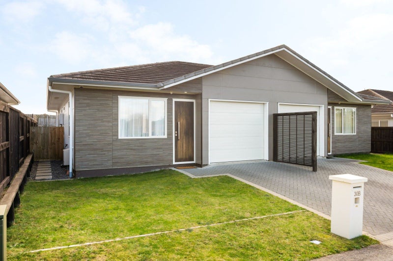 30B Yanicks Crescent, Fitzroy, Hamilton - Carousel 1