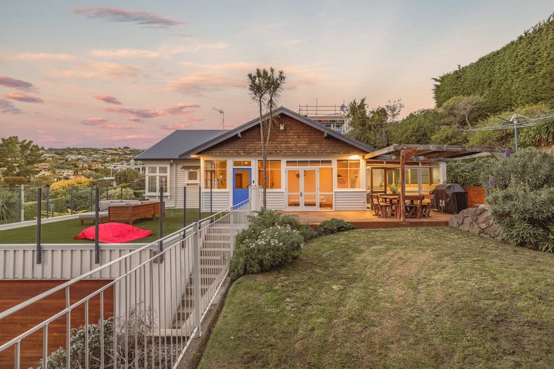 94 Mount Pleasant Road, Mount Pleasant, Christchurch - Carousel 2