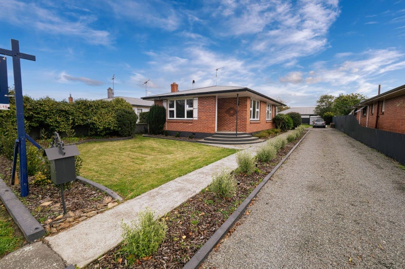 11 Galbraith Street, Allenton, Ashburton - Carousel 19