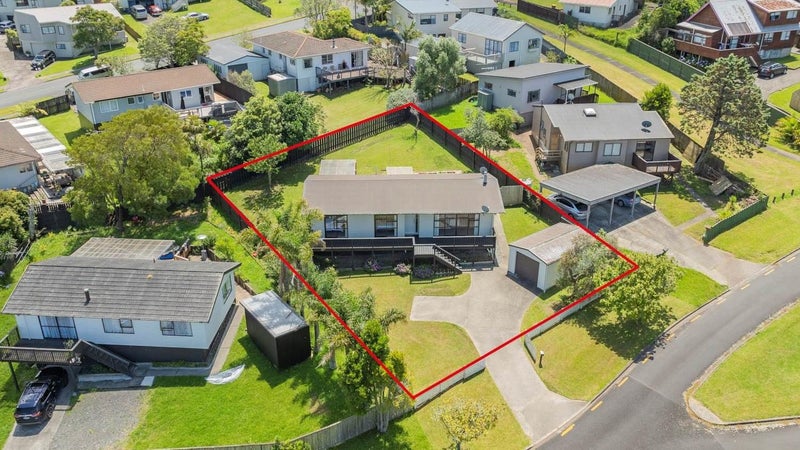 6 Kayle Glen, West Harbour, Auckland - Carousel 1