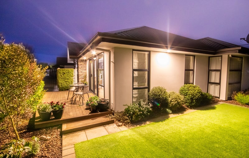 3/5 Hadlow Place, Burnside, Christchurch - Carousel 2