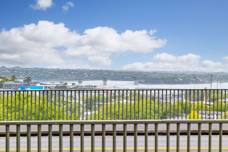 2G/11 Howe Street, Auckland Central, Auckland - Carousel 1