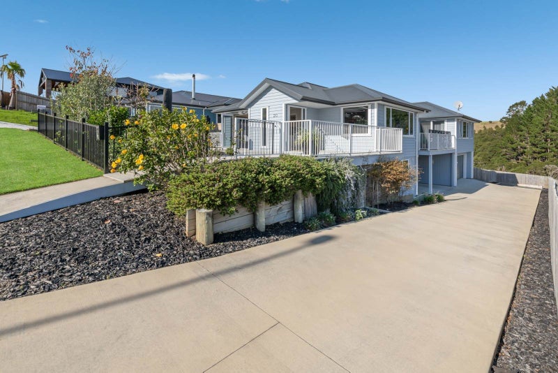 20 Matara Avenue, Maraetai, Auckland - Carousel 1