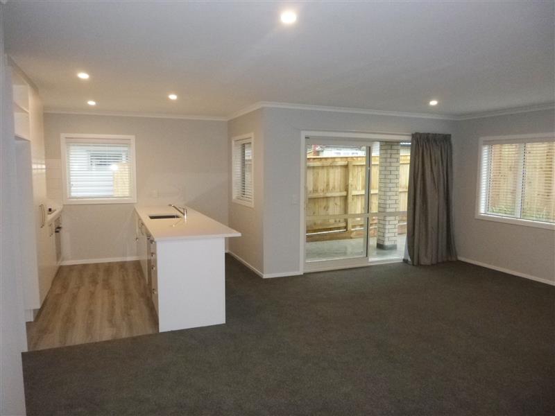 5D Rata Street, Naenae, Lower Hutt - Carousel 1