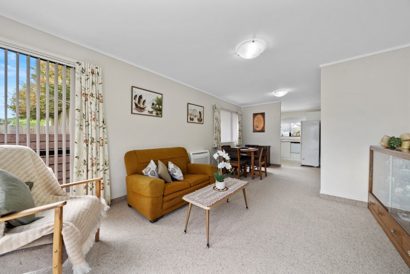 22C Frankmoore Avenue, Johnsonville, Wellington - Carousel 1