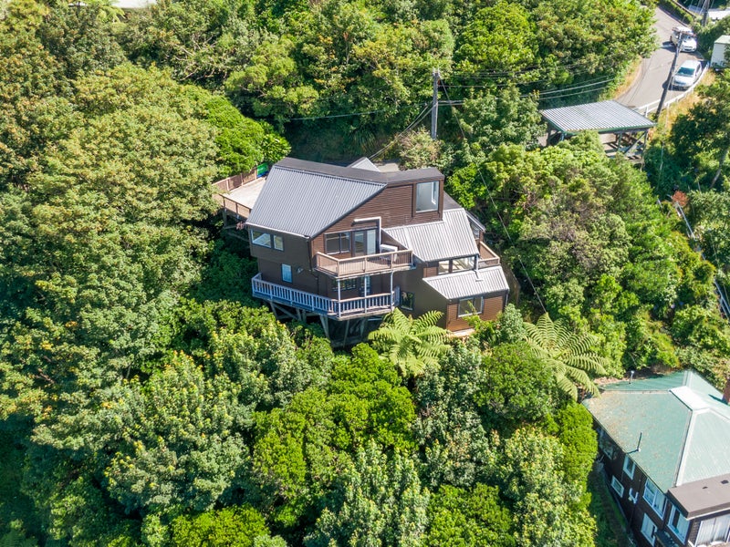 36 Orangi Kaupapa Road, Northland, Wellington - Carousel 1