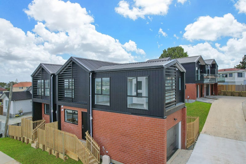 1/233 Great North Road, Henderson, Auckland - Carousel 11